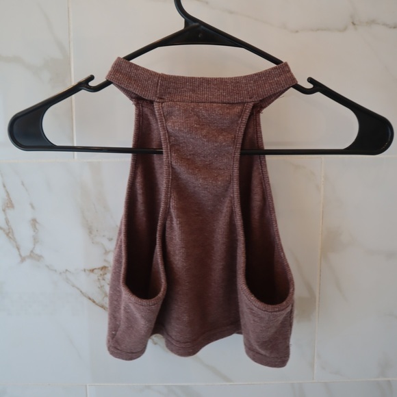 AMAZON | HIGH NECK CROP TOP‎ - Picture 3 of 3